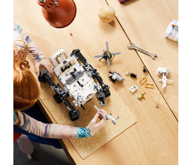 LEGO Technic 42158 NASA Mars Rover Perseverance - 1144402 - zdjęcie 4
